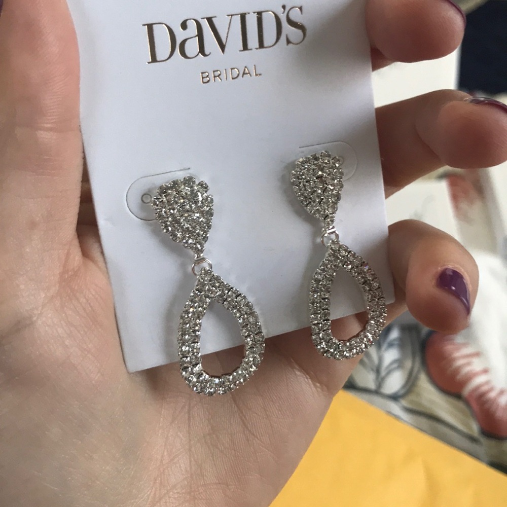 Earrings - Picture 2 of 4